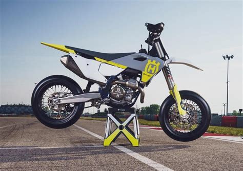 Husqvarna FS 450 2023 Prezzo E Scheda Tecnica Moto It