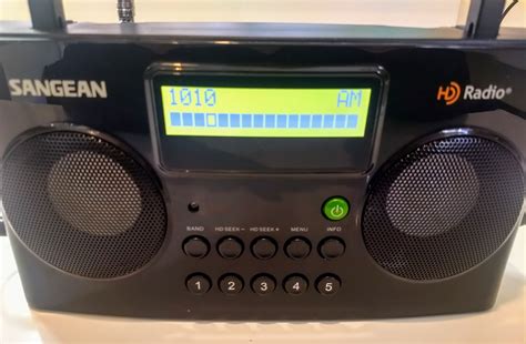 A Review Of The Sangean Hdr 16 Am Fm Hd Radio The Swling Post