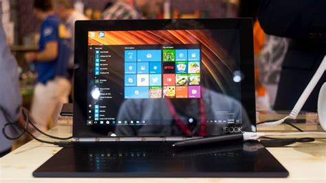 Lenovo Yoga Book Kurztest Spannendste Tablet Des Jahres