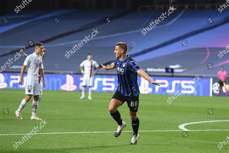 Atalantas Mario Pasalic Celebrates Scoring Opening Editorial Stock