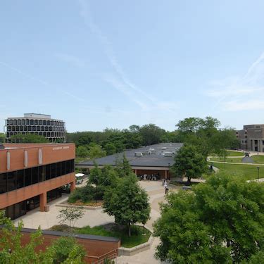 Home | Northeastern Illinois University