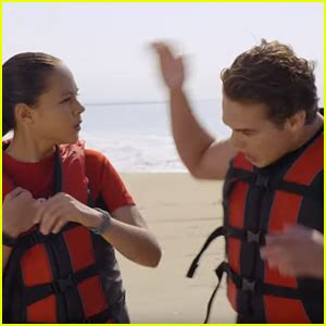 Breanna Yde Smacks Ricardo Hurtado On The Head In Malibu Rescue