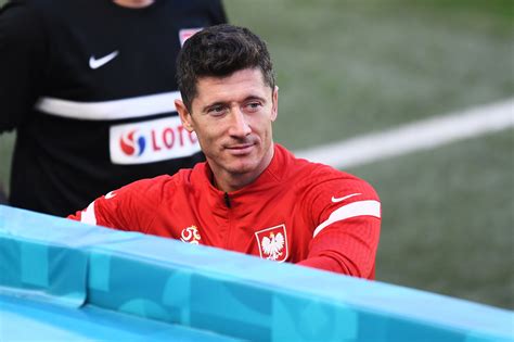 Wymowny Obrazek Robert Lewandowski Ma Powody Do Refleksji Sport WP