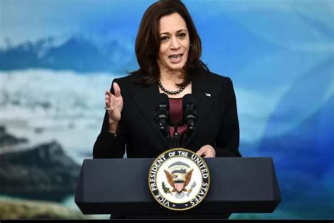 Mengenal Sosok Kamala Harris Perempuan Pertama Yang Jadi Pelaksana