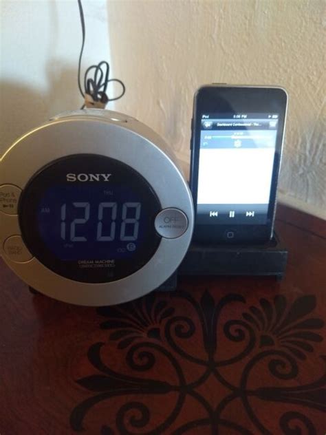 Sony Dream Machine Dual Alarm Clock Radio Icf C7ip 30 Pin Ipod Iphone Dock Ebay