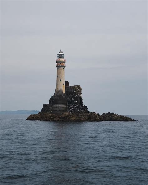 These 5 haunted lighthouses on the oregon coast will give you chills