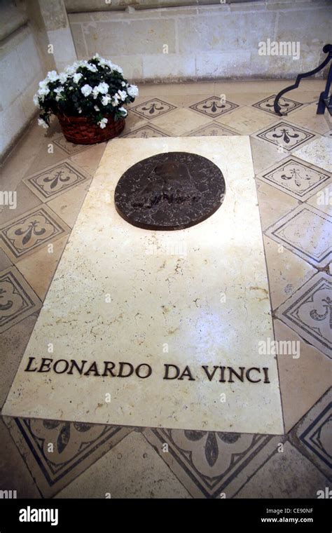 Leonardo da Vinci's Tomb in Saint-Hubert Chapel Amboise France Stock ...