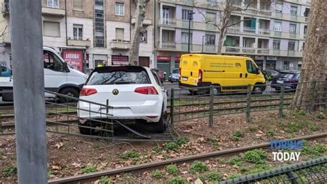 Incidente In Corso Unione Sovietica Angolo Corso Lepanto E Piazza San