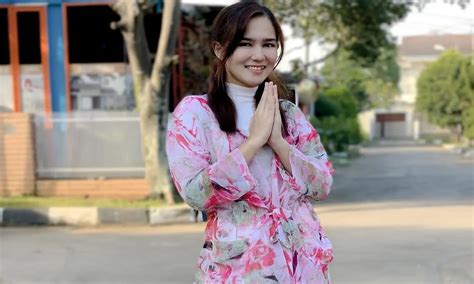 Profil Dan Biodata Masayu Clara Lengkap Agama Umur Suami FTV Dan