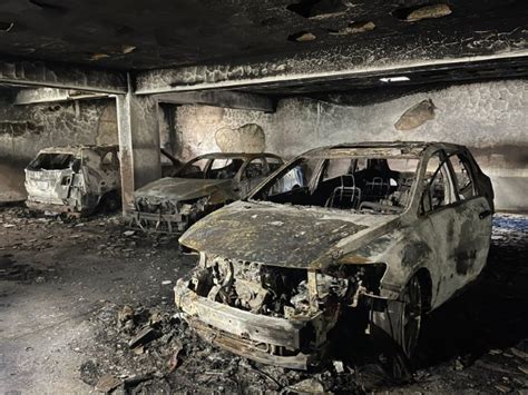 Incendio destruye 17 vehículos en provincia dominicana Prensa Latina