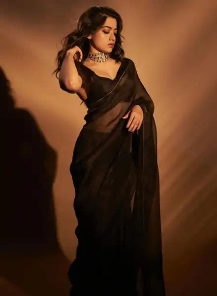 Rashmika Mandanna Hot Pics And Photo In Saree
