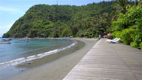 Labuhan Amuk Beach In Karangasem Bali S Bay Secret Paradise