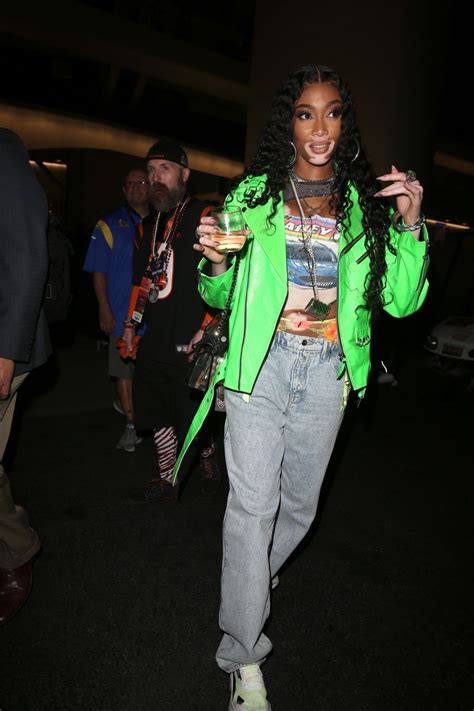 winnie harlow leaves super bowl lvi  sofi stadium  inglewood