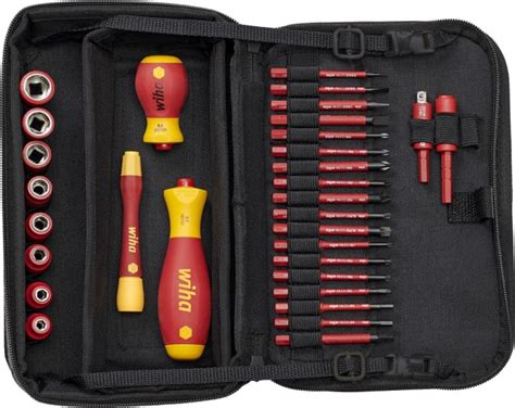 43465 Wiha Tools Wiha Tools 32 Piece Electricians Tool Kit With Bag