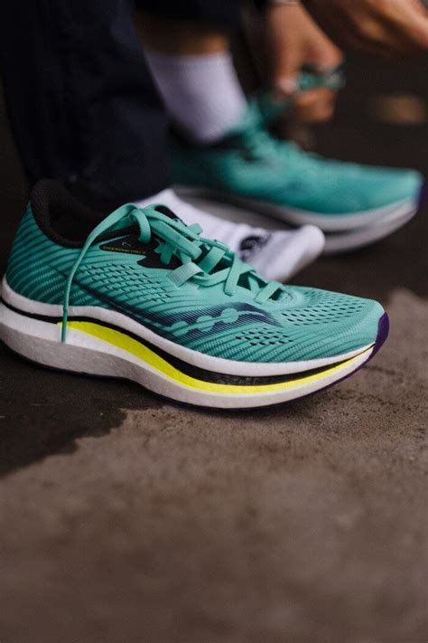 Женские кроссовки для бега Saucony Endorphin Pro 2 S10687-26 | Интернет ...