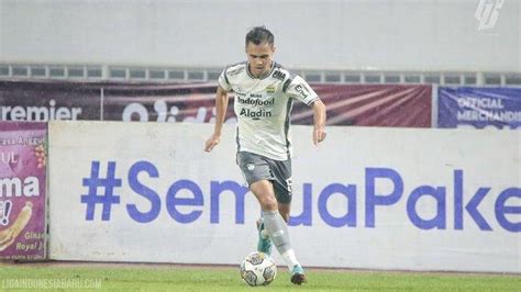 Bek Persib Bandung Ini Bakal Jadi Starter Di Laga Lawan Arema Fc Minta