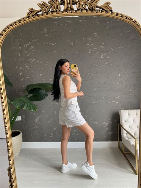 Nude Çizgili Yelek