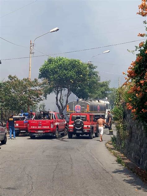 Emergenza Incendi A Mosorrofa Le Foto