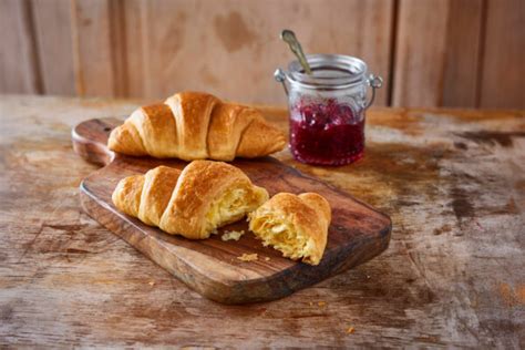 8 Croissants With Butter St Pierre USA Product