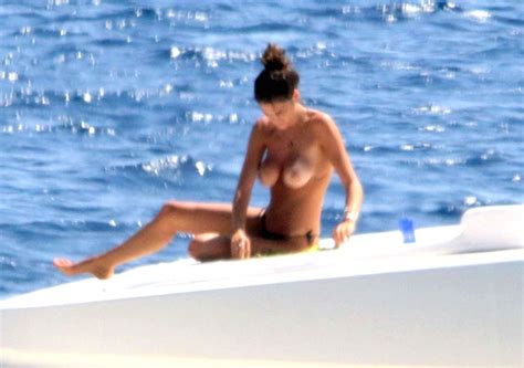 Francesca Sofia Novello Topless The Fappening Leaked Photos