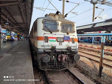 New Delhi Bhubaneswar Duronto Express Picture Video Gallery