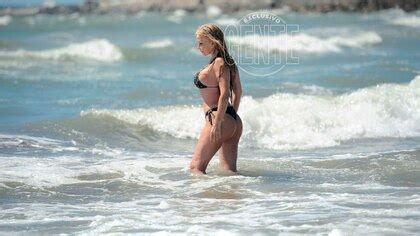 Una bomba Graciela Alfano diosa en bikini a los 65 años Infobae