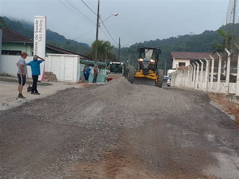 Obra De Drenagem E Pavimentação Da Rua Catarina Visconti Imhof é