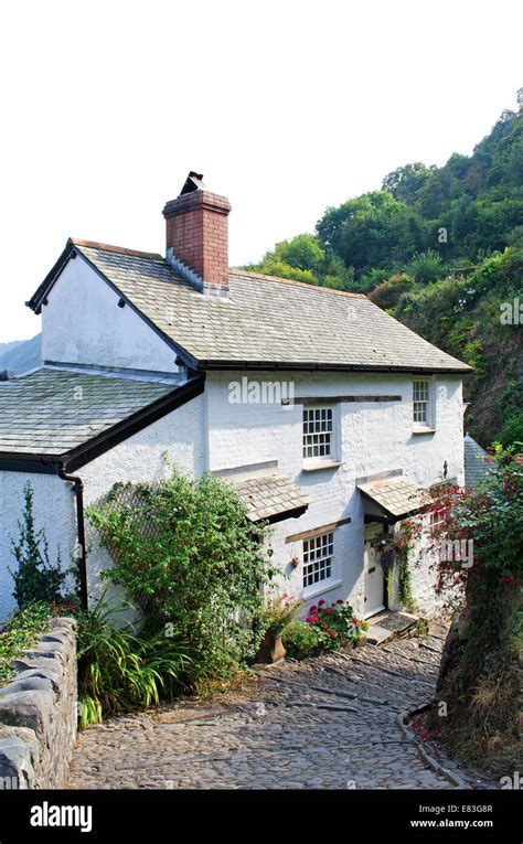 Cottage In Clovelly Devon Uk Stock Photo Alamy