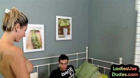 Amateur Pegging Babes Fuck Guy In Some With Strapon