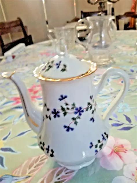 CAFETIERE VERSEUSE ANCIENNE en porcelaine décor aux Barbeaux EUR 12 00