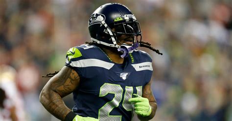 Report Former Nfl Running Back Marshawn Lynch Arrested For Dui On