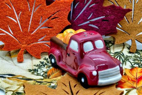 Happy Thanksgiving Car Stock Photos Pictures And Royalty Free Images