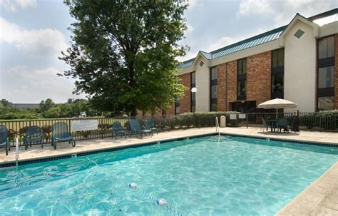 Pear Tree Inn St. Louis Fenton - Drury Hotels