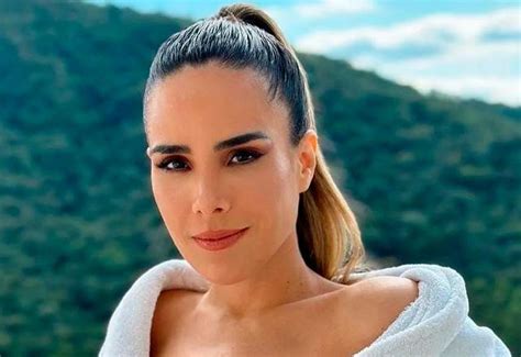 Sbt Tv Wanessa Surge Novo Visual E Impressiona Espet Culo