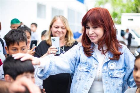 Cristina Encabeza Un Acto En Rosario Para Defender La Salud P Blica