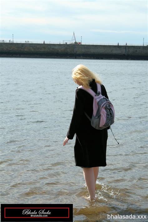 Solo Blonde Hottie Washing Her Feet In A River 15 Photos