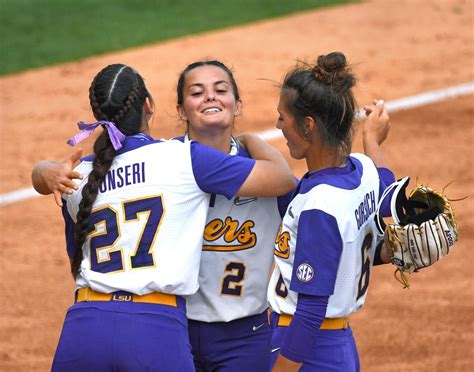 Lsu Softball Team Opens Sec Tournament With Win Over South Carolina