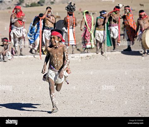 Tarahumara indians running hi-res stock photography and images - Alamy