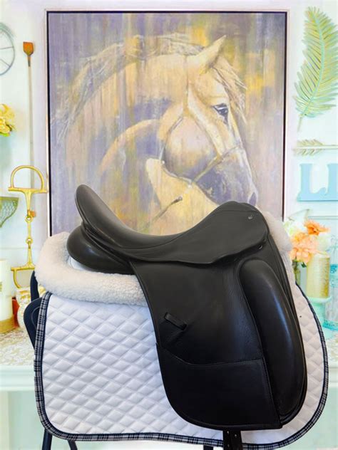 17” County Perfection Dressage Saddle - Highland Saddles