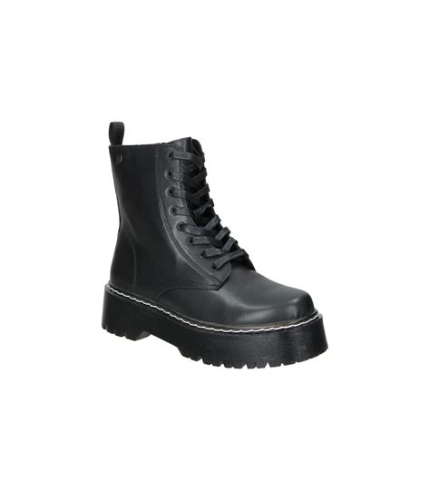 Botines Negros Mustang Mtng Storm High De Mujer Online En Megacalzado