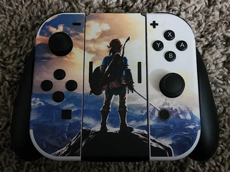 My Nintendo Switch OLED with an awesome Zelda BOTW skin! : r/Breath_of ...