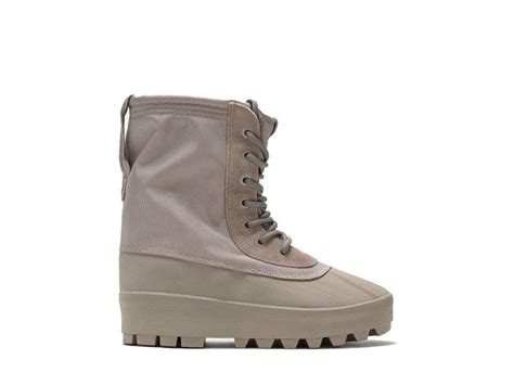 สนีกเกอร์ Adidas Yeezy 950 Boot Moonrock ซื้อ ขายของแท้