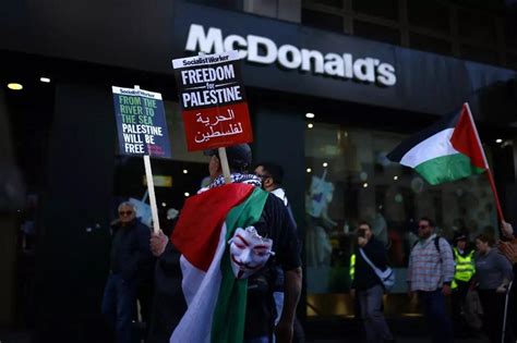 McDonald's Buys Up All Israeli Franchise Restaurants After Boycott Hits ...