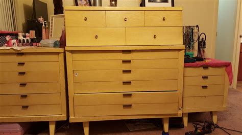 Dresser Set Before Huntley Furniture S Blonde Wood Vintage