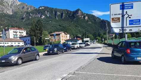 Fermi Sulla Ballabio Lecco Movieri O Semaforo Qualcosa Non Sta