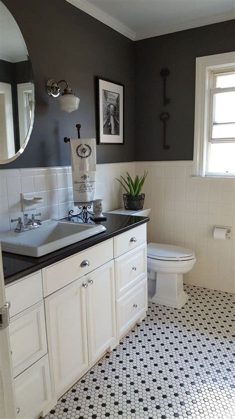 10+ Black White And Gray Bathroom Ideas – DECOOMO