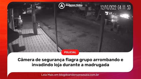 Câmera de segurança flagra grupo arrombando e invadindo loja durante a