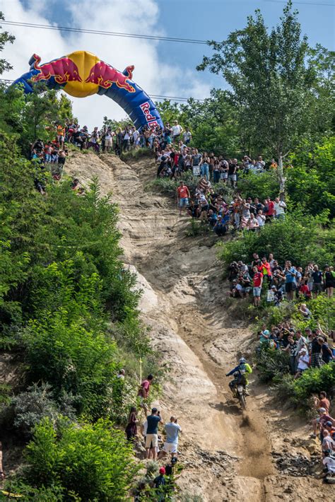 Suerte Dispar Para Los Pilotos Canarios En La Red Bull Romaniacs 2018