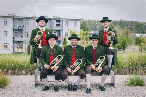 Aktive Mitglieder Musikkapelle Der Roto Frank Und Der Marktgemeinde