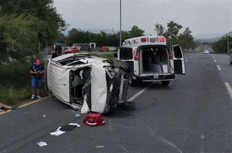 Queda Familia Herida Tras Volcadura En Allende